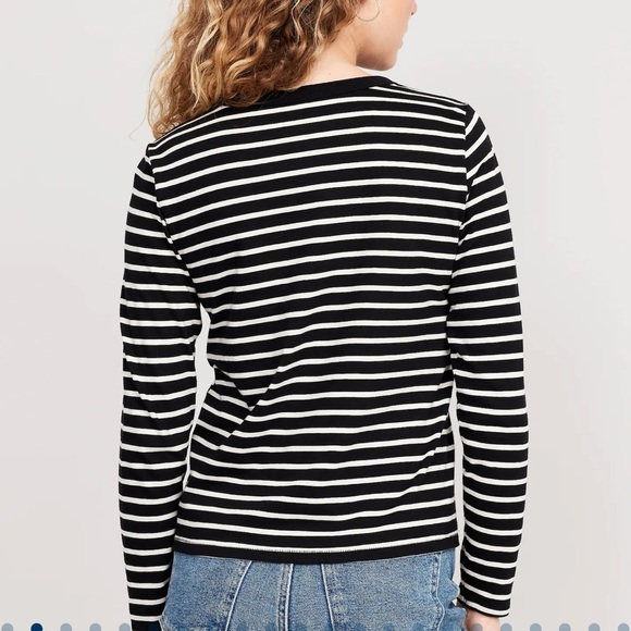 - NWT OLD NAVY EveryWear Long-Sleeve T-Shirt Color: O.n. New Black Stripe - Picture 3 of 5